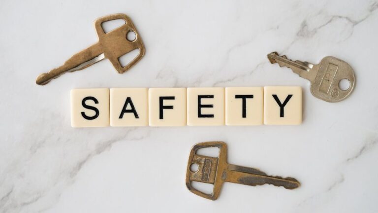 Insurance for airbnb hosts hidden dangers – Ultimate Guide 2026