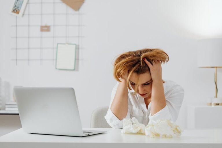 Health Insurance Gap Between Jobs: 7 Shocking Solutions Nobody Talks About (2025 Guide)