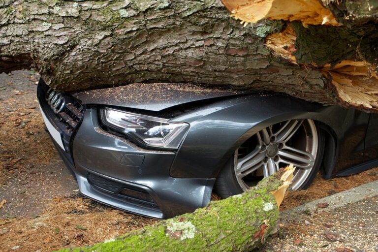 Comprehensive vs collision car insurance explained simply – Ultimate Guide 2026
