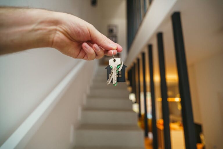 Renters insurance vs landlord insurance – Ultimate Guide 2026